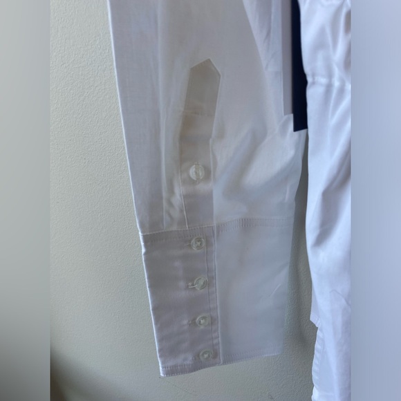 Isaac Mizrahi white button down with tie back detail NWT - Picture 4 of 9